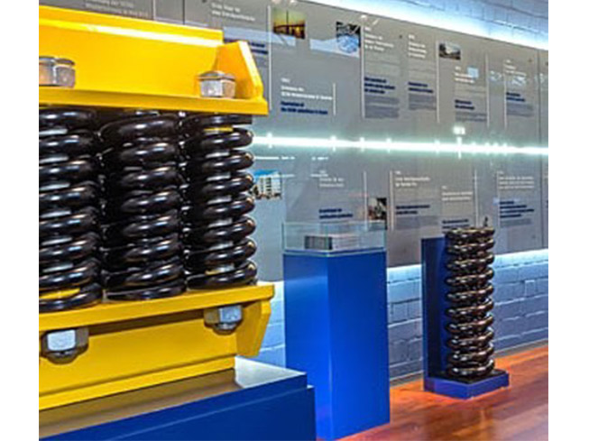 Large spring vibration isolation bearing assembly